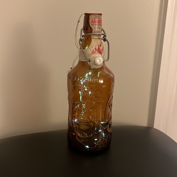 🌺VINTAGE FISHER EMBOSSED AMBER GLASS BOTTLE - Picture 10 of 10